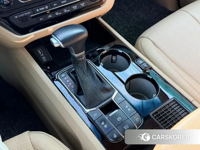 Kia The New Carnival 2019 Белый из Кореи, фото 5