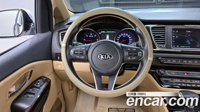 Kia The New Carnival 2019 Белый из Кореи, фото 5