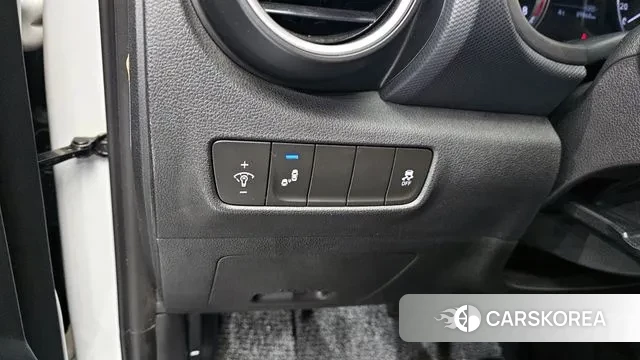 Hyundai Kona 2018 Белый из Кореи, фото 5