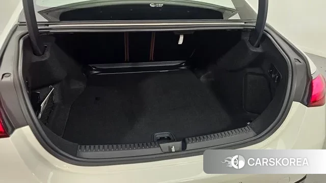 Mercedes-Benz E-Class W214 2024 Белый из Кореи, фото 5