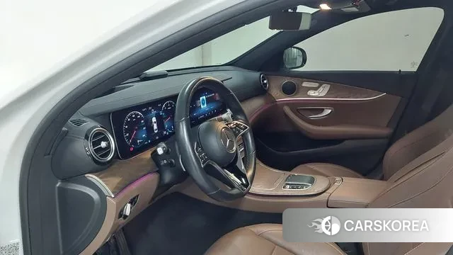 Mercedes-Benz E-Class W213 2020 Белый из Кореи, фото 5