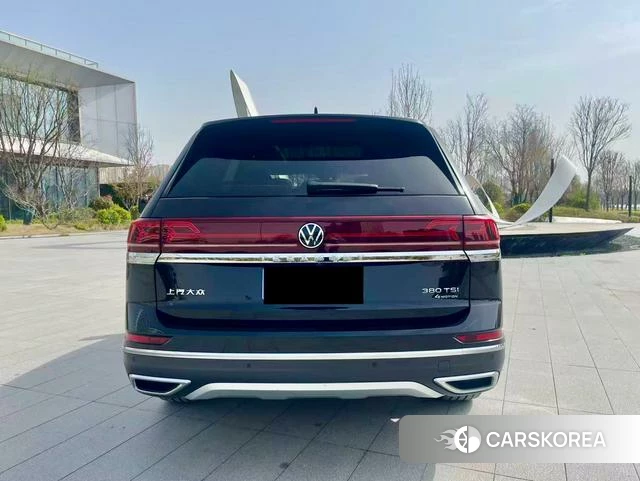 Volkswagen Tourang 2024 Черный из Китая, фото 5