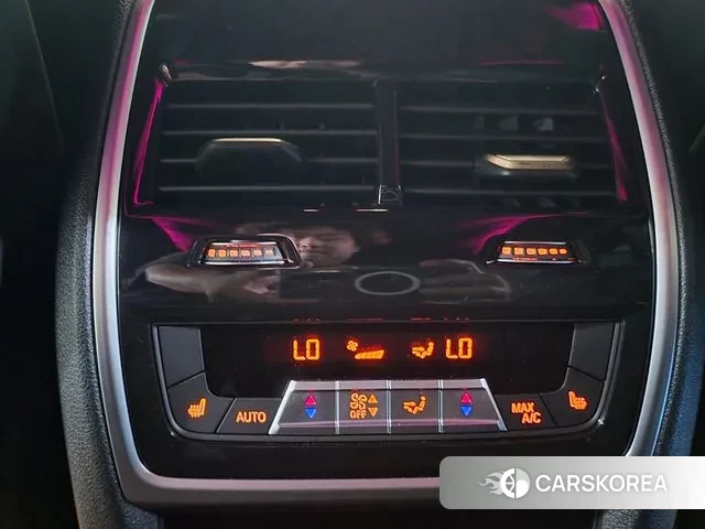 BMW XM (G09) 2024 Черный из Кореи, фото 5