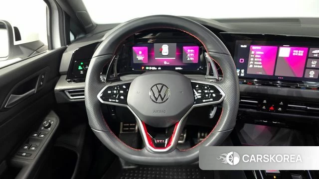 Volkswagen Golf 8th Generation 2024 Белый из Кореи, фото 5