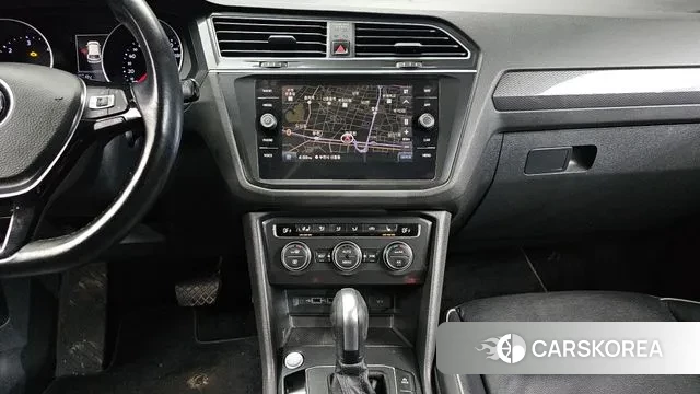 Volkswagen Tiguan second Generation 2019 Черный из Кореи, фото 5