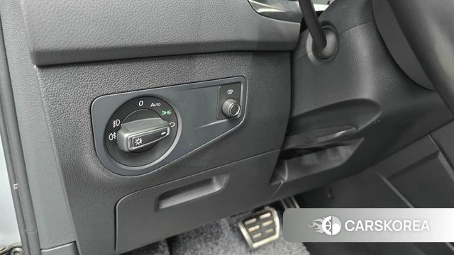 Volkswagen Tiguan second Generation 2018 Серебряный из Кореи, фото 5