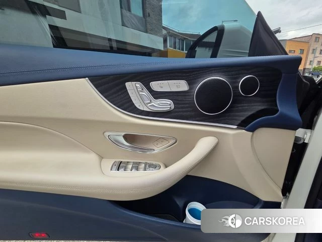 Mercedes-Benz E-Class W213 2019 Белый из Кореи, фото 5
