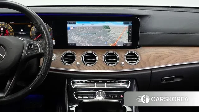 Mercedes-Benz E-Class W213 2018 Черный из Кореи, фото 5