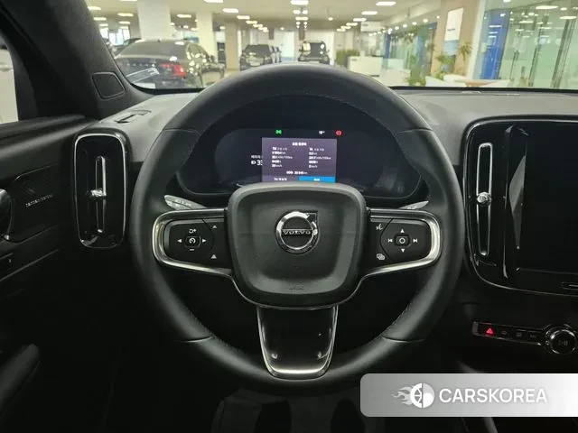 Volvo C40 Richards 2024 Белый из Кореи, фото 5