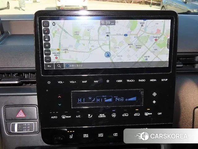 Hyundai Staria 2023 Белый из Кореи, фото 5