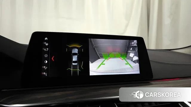 BMW 5 Series (G30) 2018 Светло-серебряный цвет из Кореи, фото 5