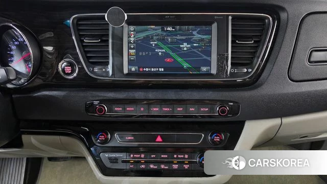 Kia The New Carnival 2018 Белый из Кореи, фото 5