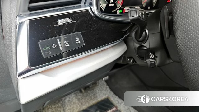 Audi Q8 (4M) 2021 Черный из Кореи, фото 5