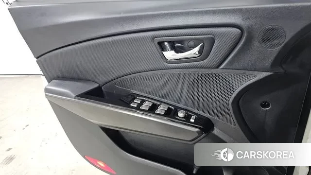 Ssangyong Tivoli Air 2018 Белый из Кореи, фото 5