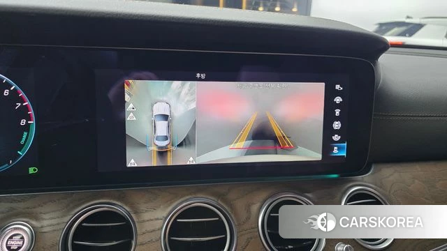 Mercedes-Benz E-Class W213 2021 Белый из Кореи, фото 5