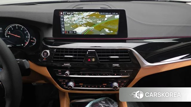 BMW 5 Series (G30) 2018 Черный из Кореи, фото 5