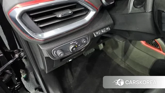 Chevrolet (GM Daewoo) Trailblazer 2021 Черный из Кореи, фото 5