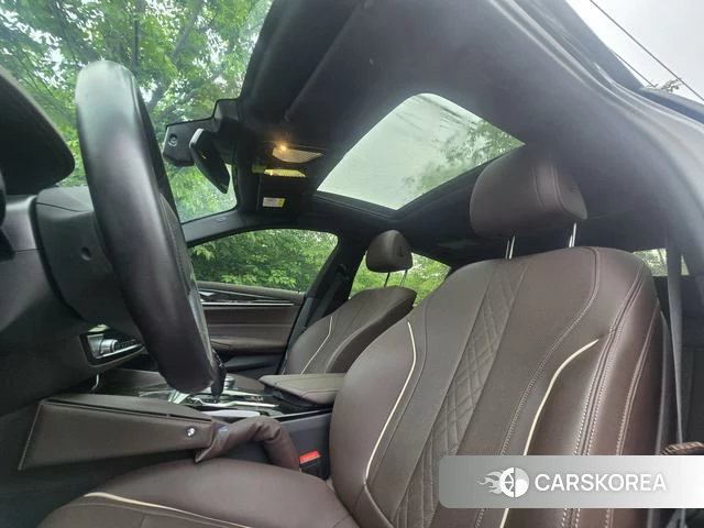 BMW 5 series 2023 Черный из Китая, фото 5