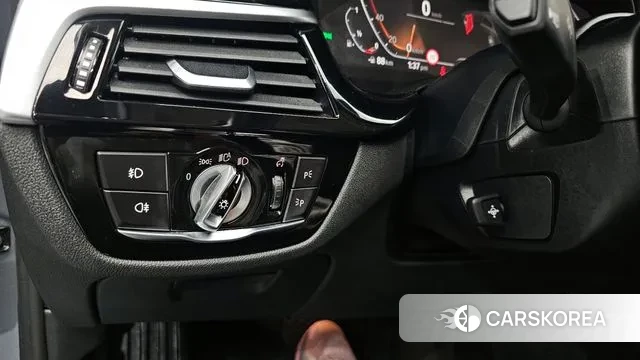 BMW 5 Series (G30) 2020 Серый из Кореи, фото 5