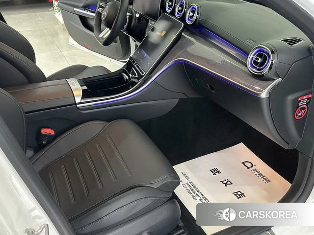 Mercedes-Benz Class C 2023 Белый из Китая, фото 5