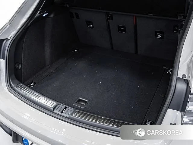 Porsche Macan 2023 Жемчужный цвет из Кореи, фото 5