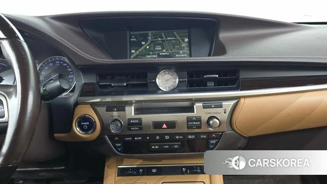 Lexus New ES300h 2018 Серый из Кореи, фото 5