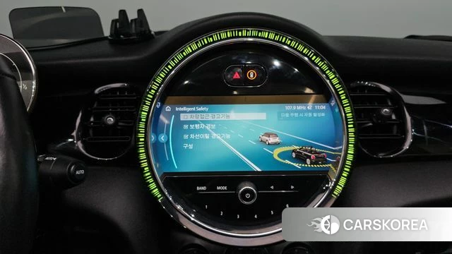 Mini Cooper Convertible 2024 Серебристо-серый из Кореи, фото 5