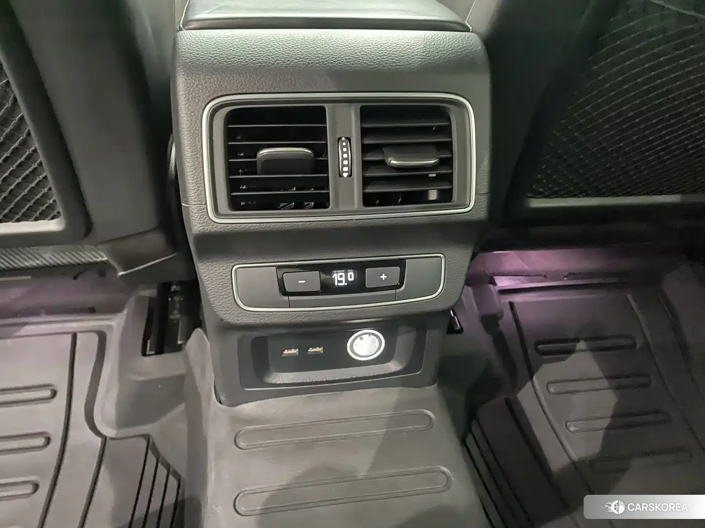 Audi Q5L 2022 Черный из Китая, фото 5