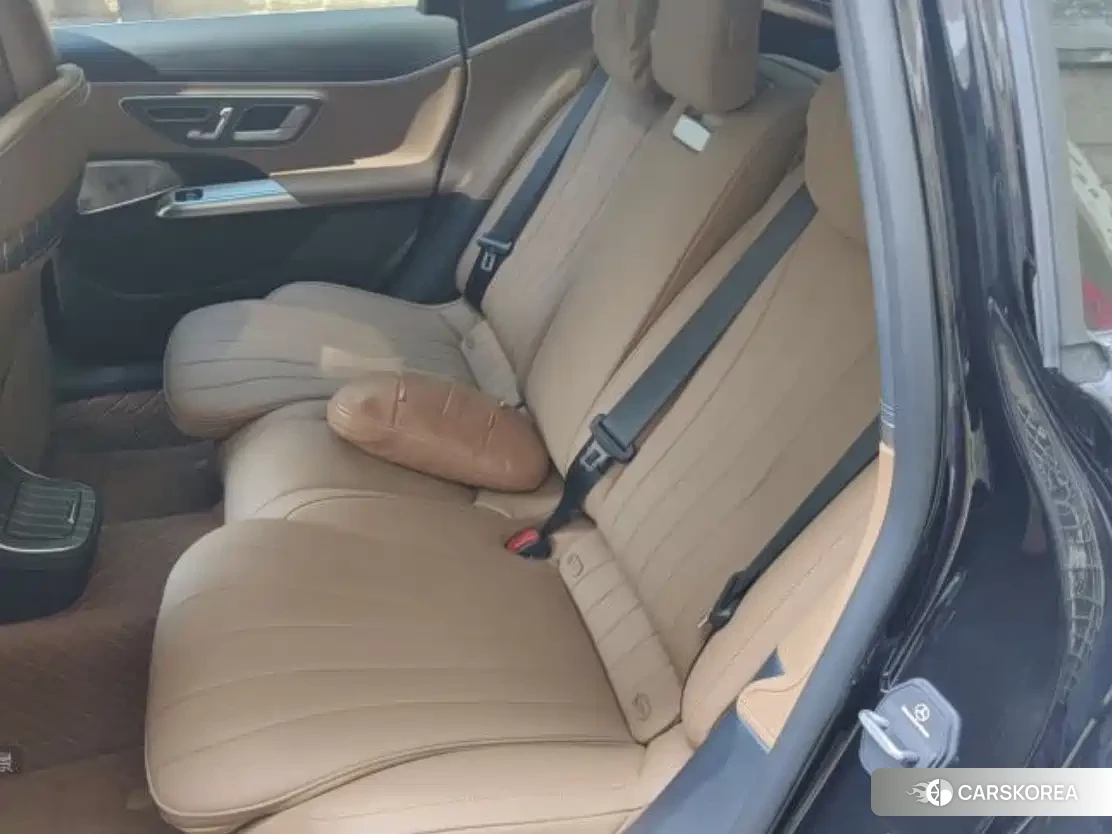 Mercedes-Benz E-Class 2025 Черный из Китая, фото 5