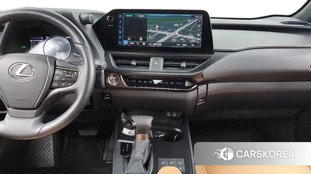 Lexus UX250h 2023 Серебристо-серый из Кореи, фото 5