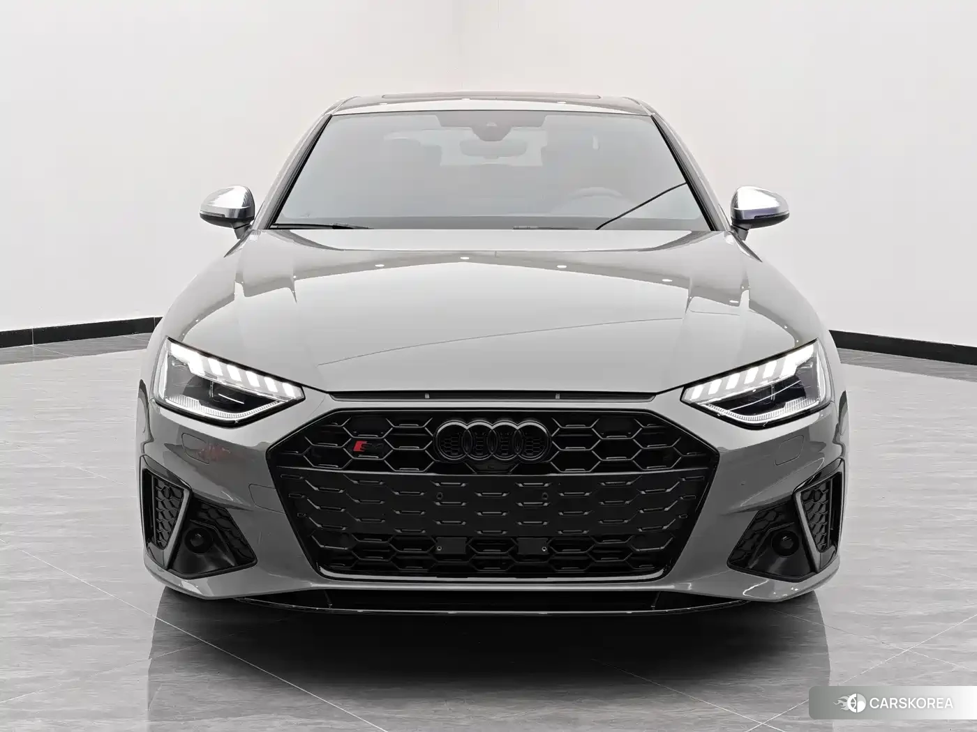 Audi S4 2023 Silver/gray из Китая, фото 5