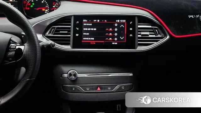 Peugeot 308 second generation 2019 Белый из Кореи, фото 5