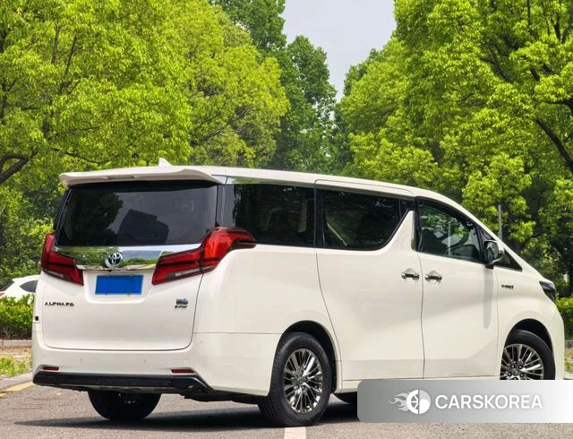 Toyota Elfa 2022 Белый из Китая, фото 5