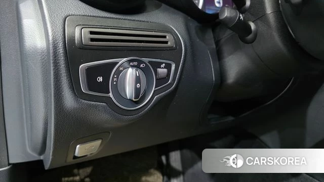 Mercedes-Benz C-Class W205 2019 Серый из Кореи, фото 5
