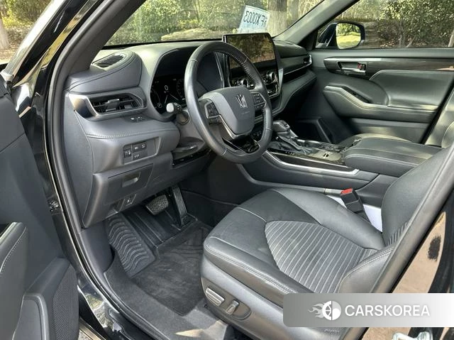 Toyota Crown Lufang 2022 Черный из Китая, фото 5