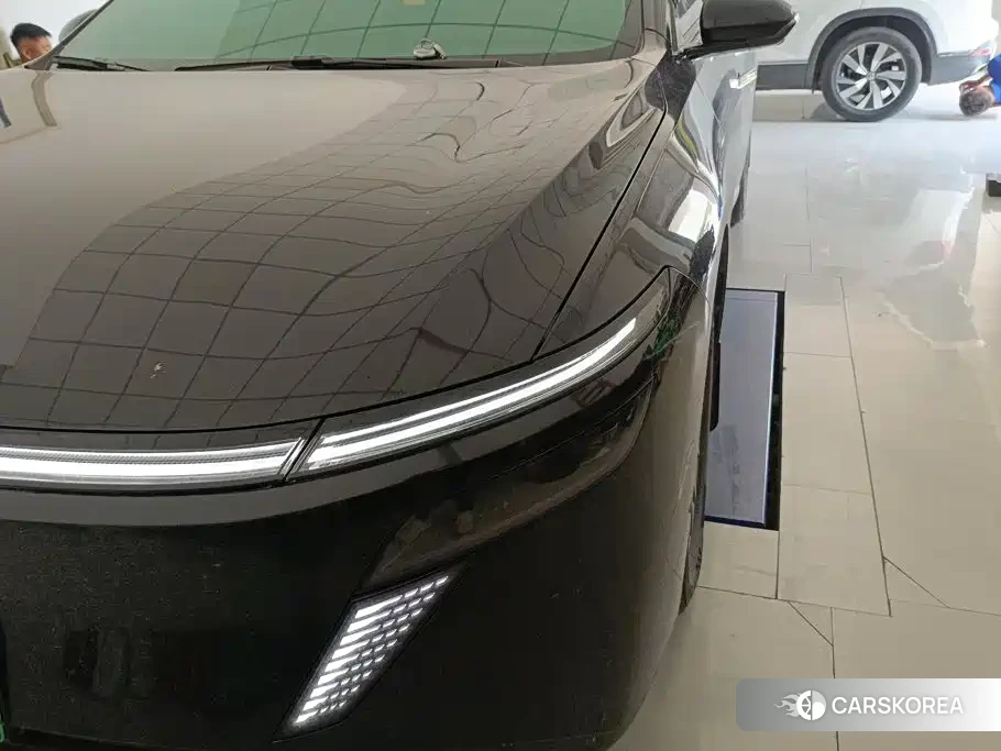 Nissan N6 2026 Черный из Китая, фото 5