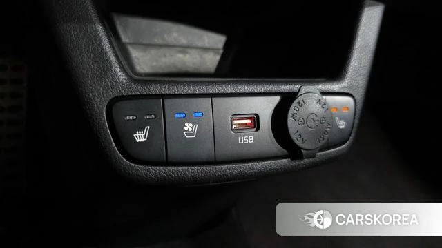 Kia The New Kia Ray 2023 Белый из Кореи, фото 5