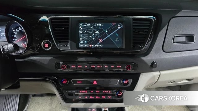 Kia The New Carnival 2018 Белый из Кореи, фото 5