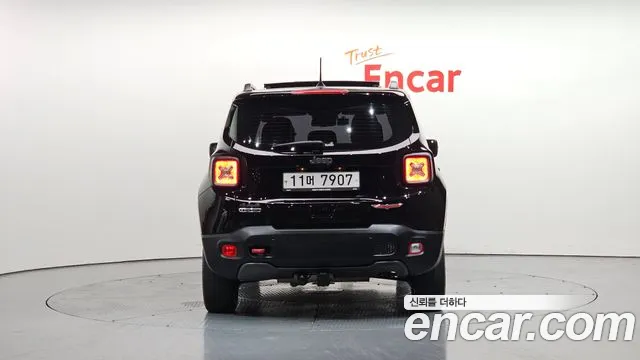 Jeep Renegade 2018 Черный из Кореи, фото 5