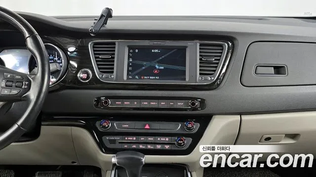 Kia The New Carnival id 2468765 из Кореи 5