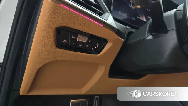 BMW 3 Series (G20) 2023 Белый из Кореи, фото 5