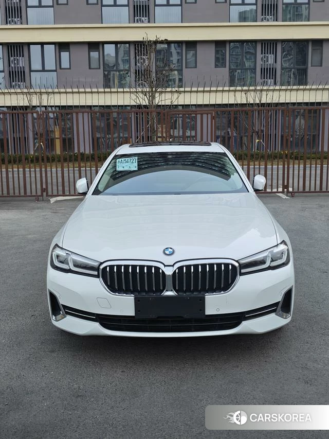 BMW 5 series 2022 Белый из Китая, фото 5
