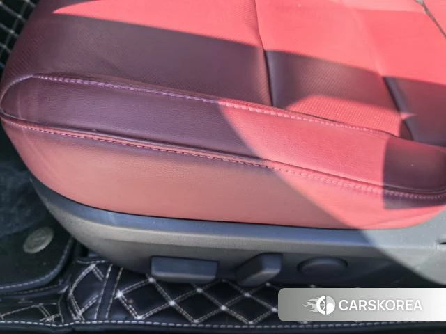 Mazda 3 Angkesaila 2023 Белый из Китая, фото 5