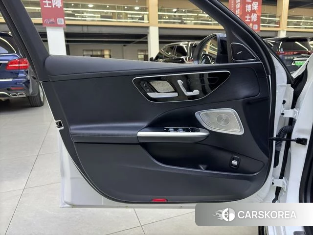 Mercedes-Benz Class C 2024 Белый из Китая, фото 5
