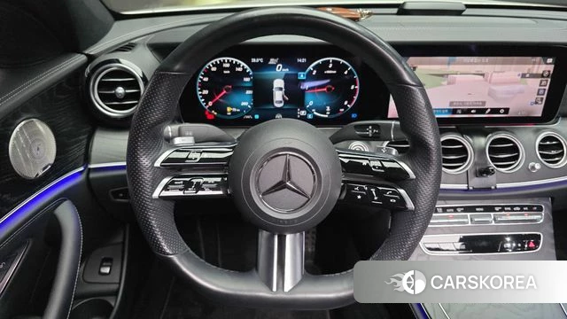 Mercedes-Benz E-Class W213 2022 Белый из Кореи, фото 5