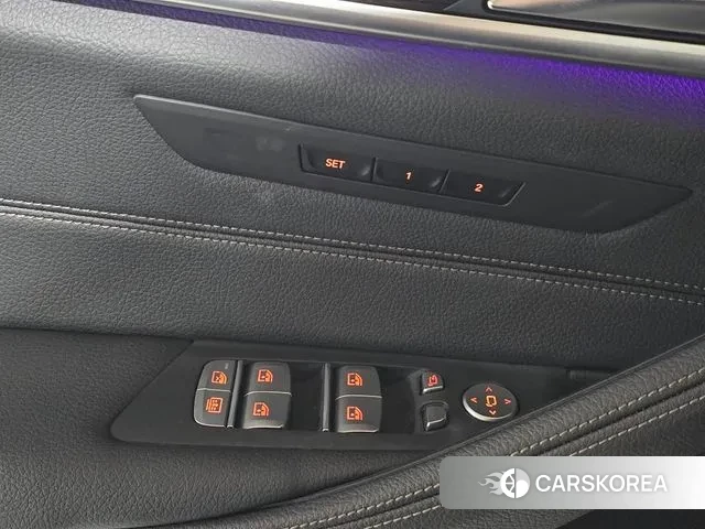 BMW 5 Series (G30) 2023 Черный из Кореи, фото 5