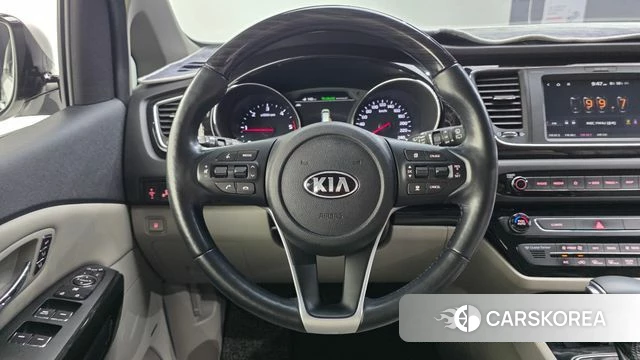 Kia The New Carnival 2018 Белый из Кореи, фото 5