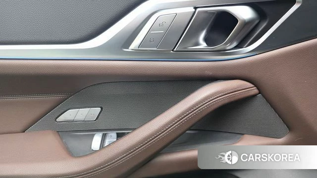 BMW 4 Series (G22) 2024 Черный из Кореи, фото 5