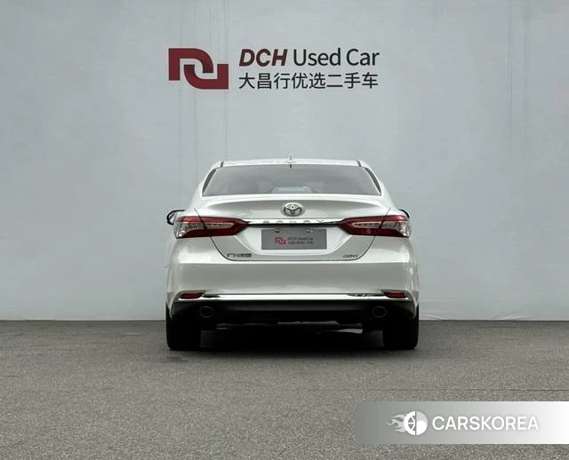 Toyota Camry 2023 Белый из Китая, фото 5