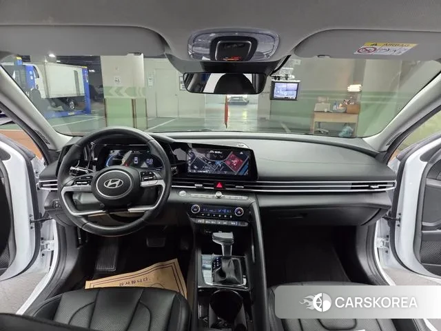 Hyundai The New Avante (CN7) 2024 Белый из Кореи, фото 5